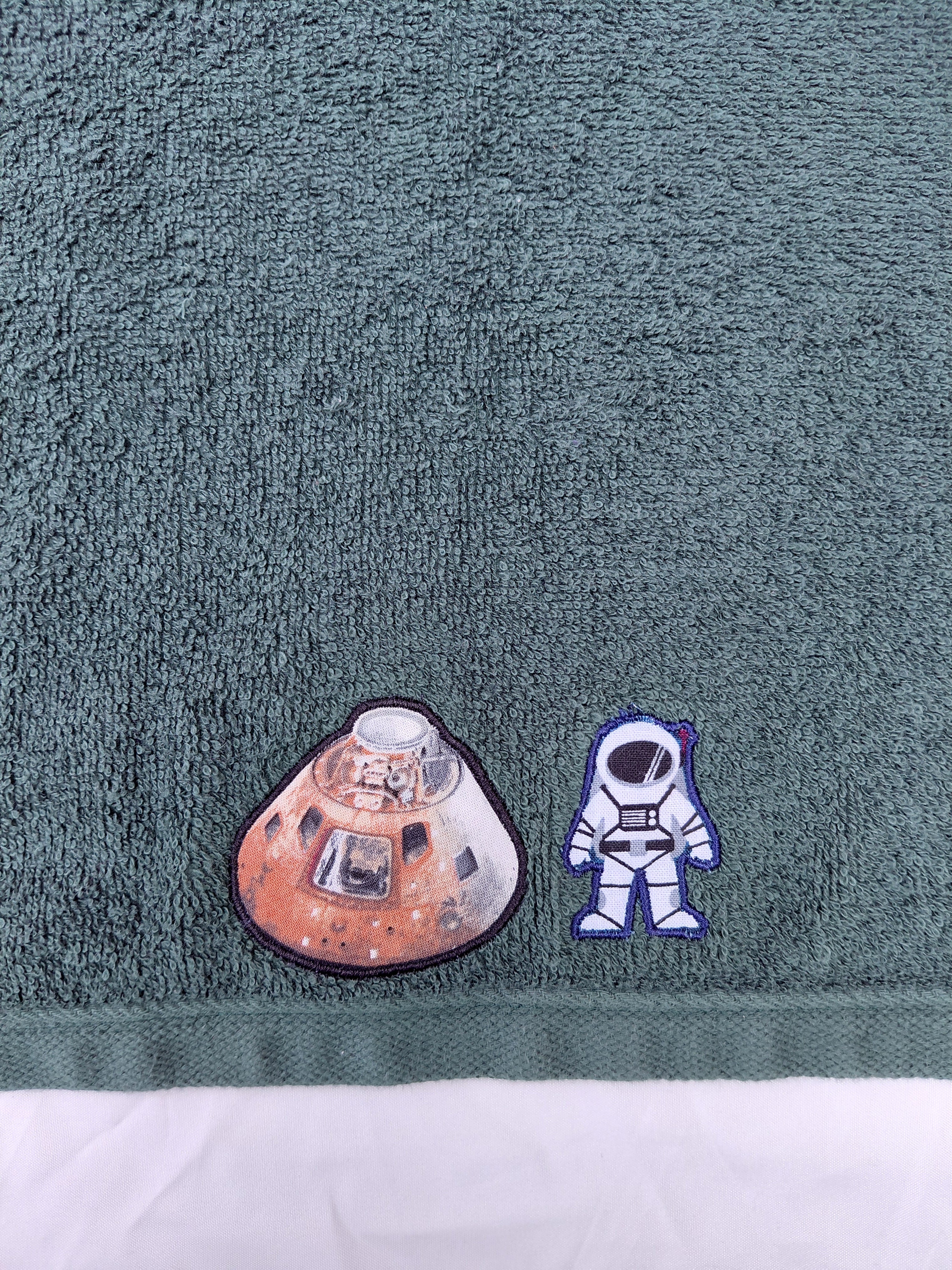 Space Gift for Kids – Handcrafted Dark Forest Green Hand Towel, Unique Birthday Gift, Handmade Astronaut Bath Accessory