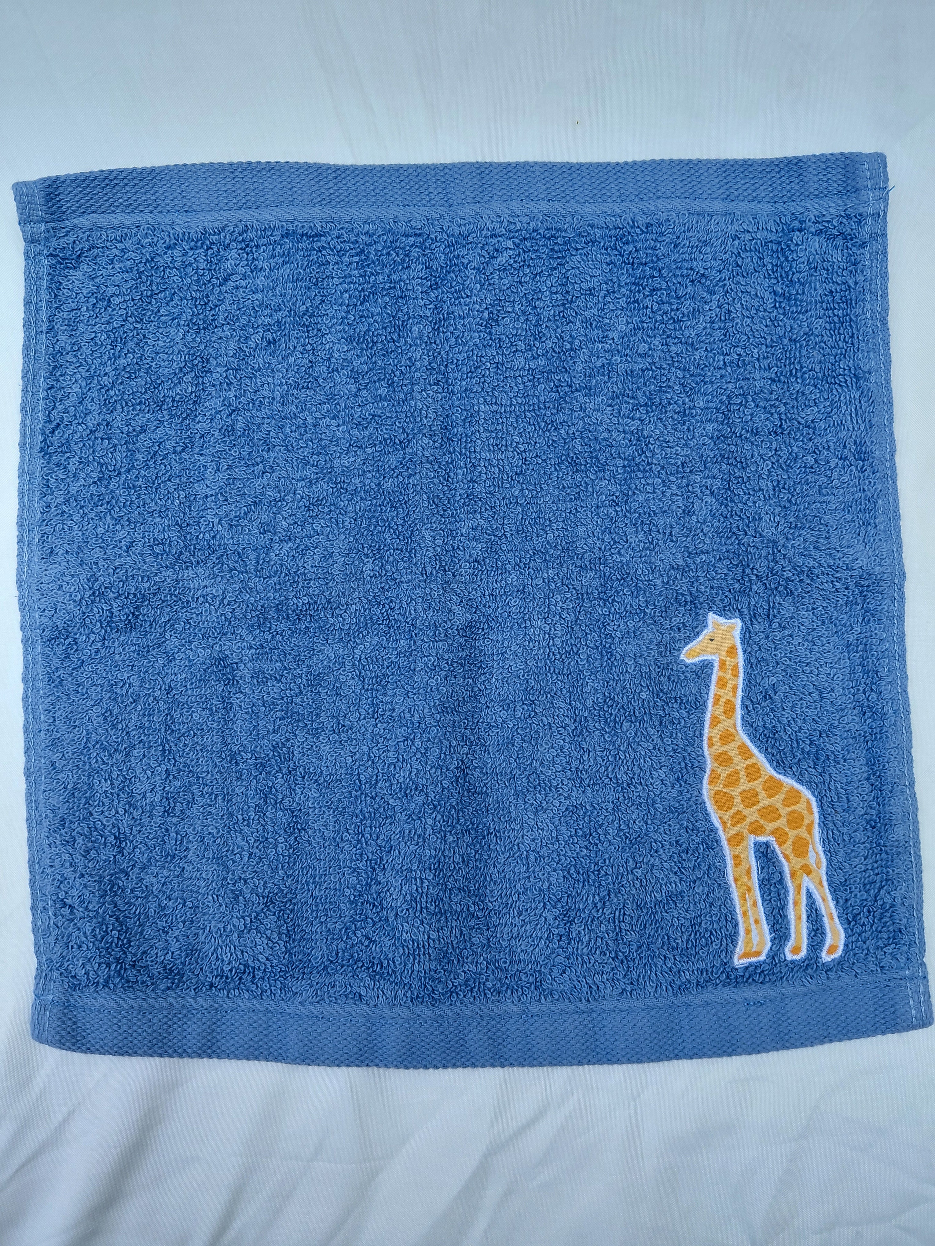 Giraffe Gift for Kids – Handcrafted Sky Blue Washcloth, Unique Birthday Gift for Animal Lovers, Handmade Bath Accessory