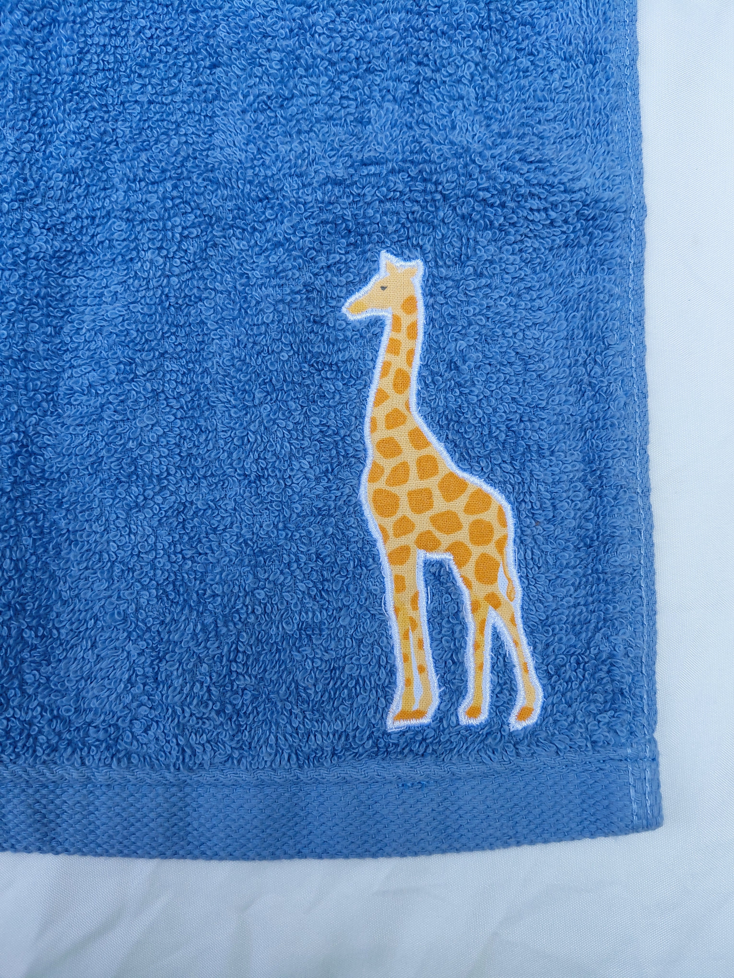 Giraffe Gift for Kids – Handcrafted Sky Blue Washcloth, Unique Birthday Gift for Animal Lovers, Handmade Bath Accessory