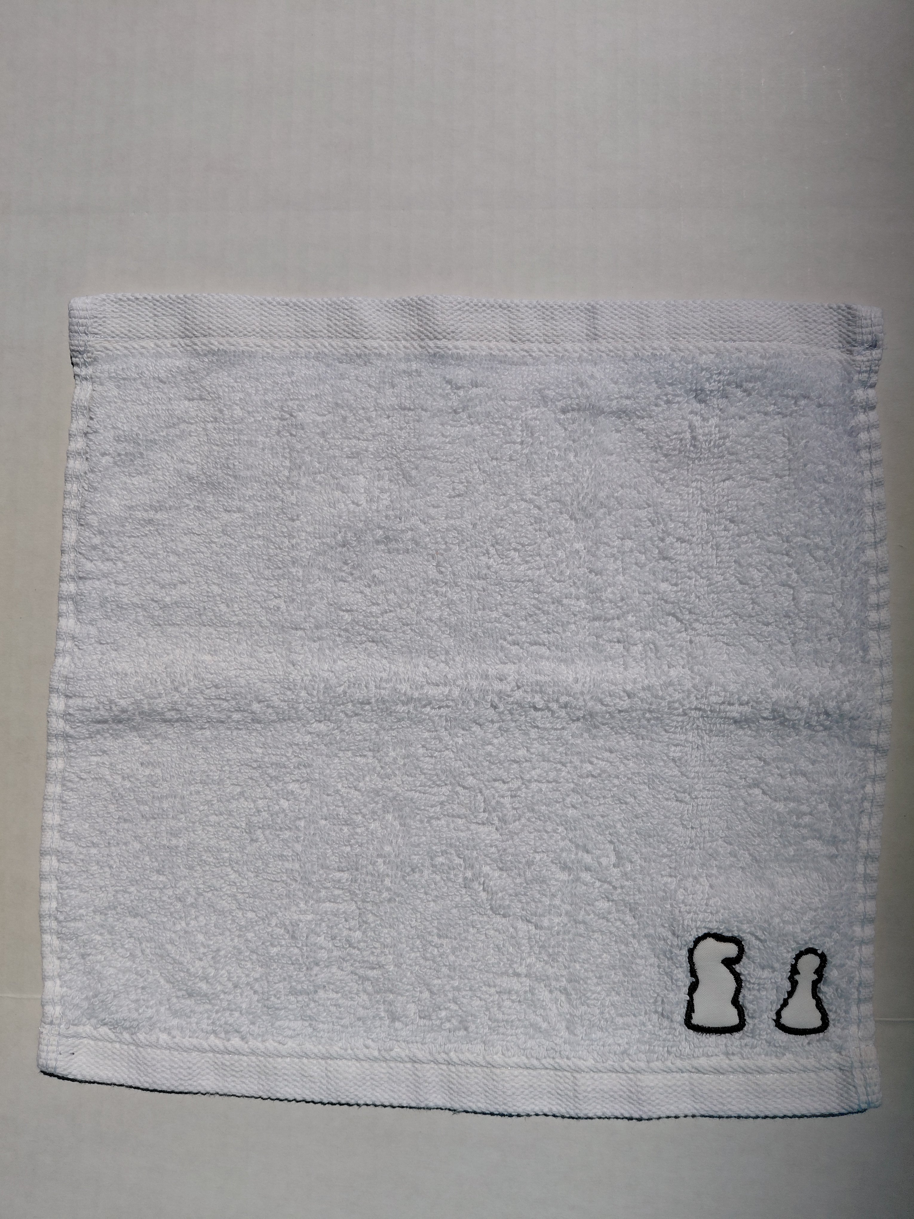 Chess Knight & Pawn Washcloth – Handcrafted Snow White Bath Cloth | Chess Gift, Unique Handmade Bath Accessory